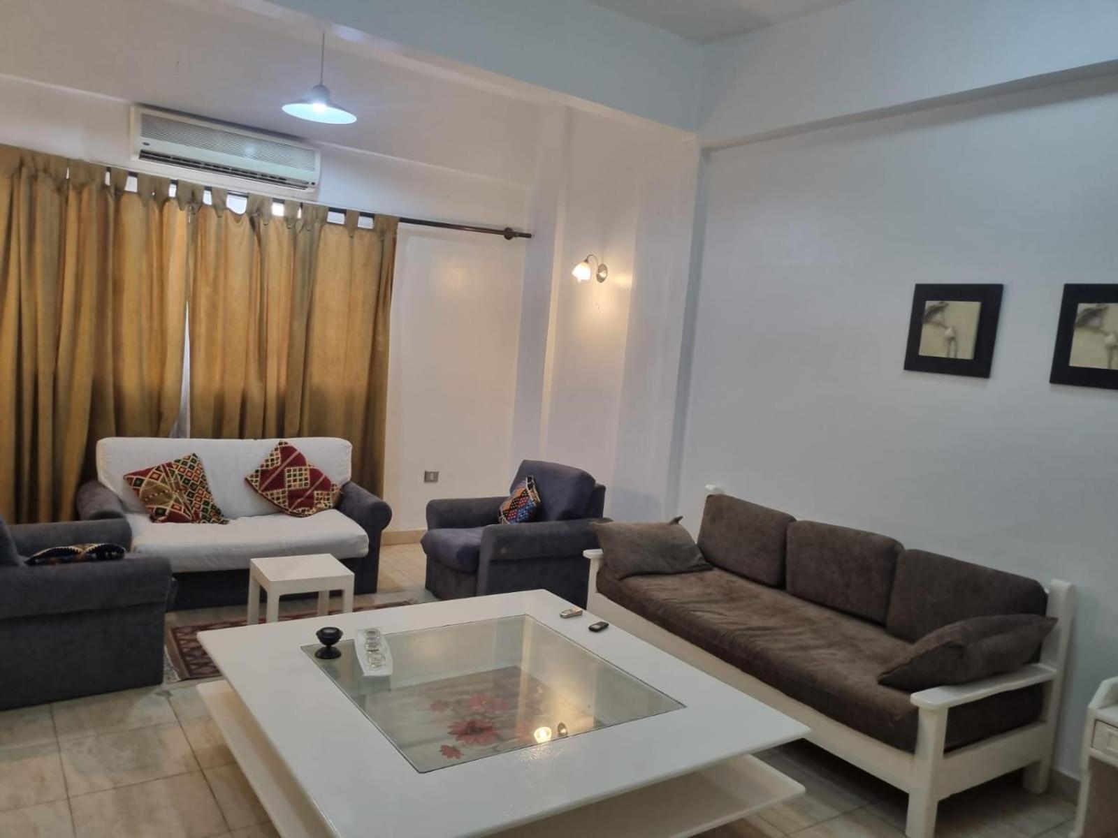 Apartamento Abo Hisham Nile Flat Luxor Exterior foto