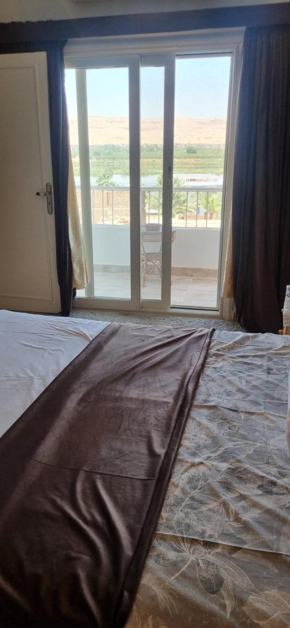Apartamento Abo Hisham Nile Flat Luxor Exterior foto